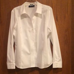 Jones New York Signature No-Iron Shirt